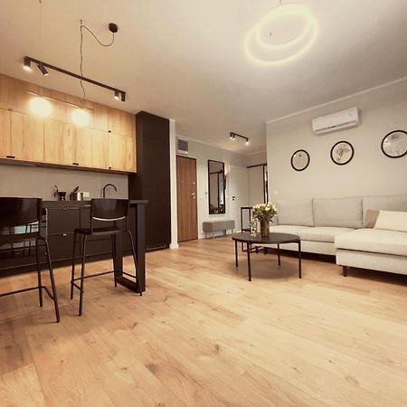 Finezja Apartment With Private Parking Torun Exterior photo