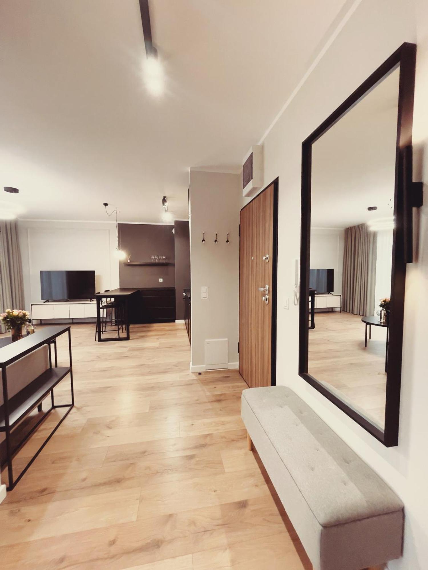 Finezja Apartment With Private Parking Torun Exterior photo