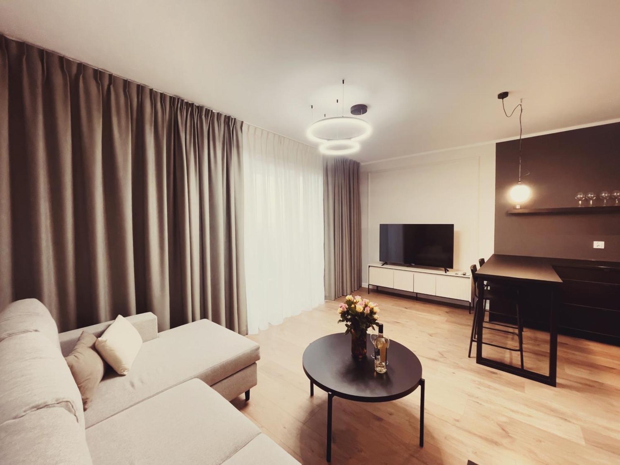 Finezja Apartment With Private Parking Torun Exterior photo